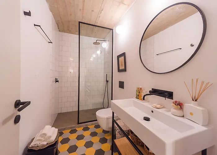 Intendente Prime By Hosty